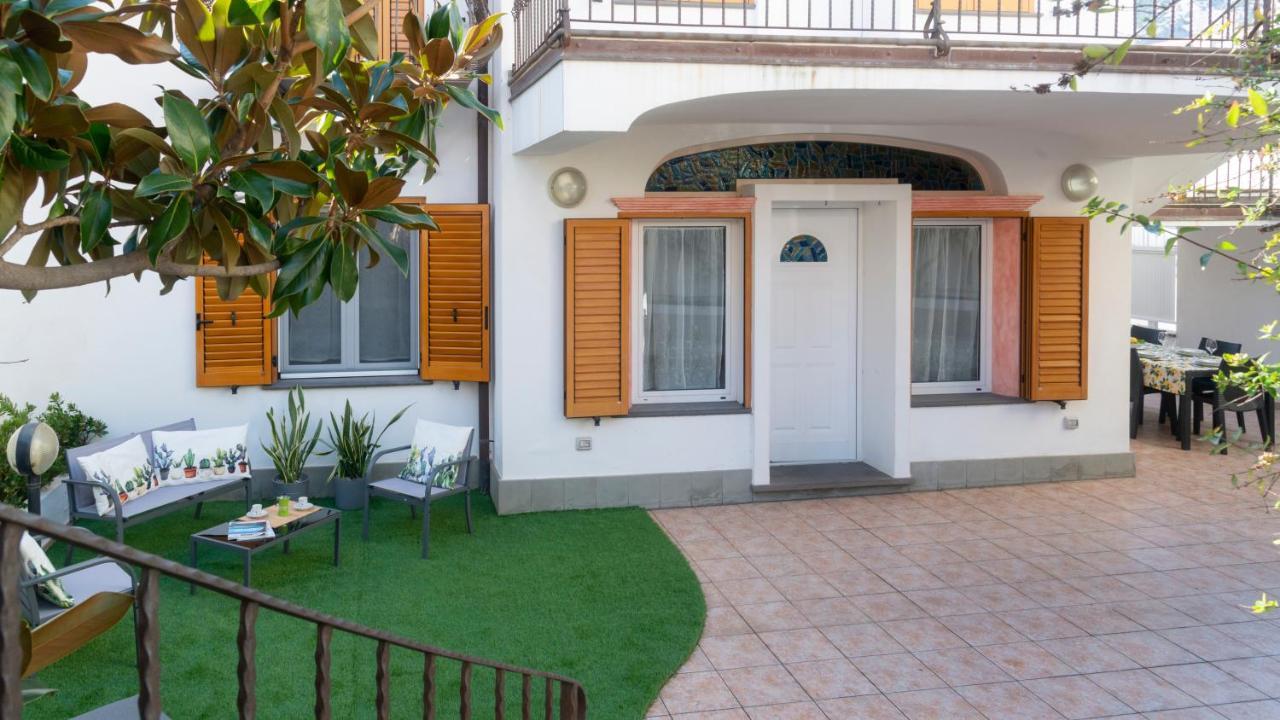 Oasi In Centro - Cala Gonone Apartment Екстериор снимка